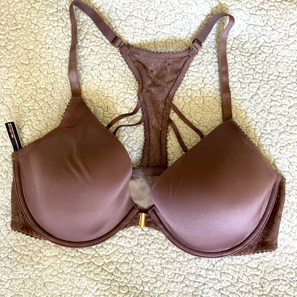 Brand New With Tags Victoria Secret Bra - Size 38D